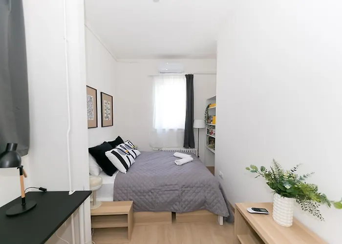 Madach Fox Apartment